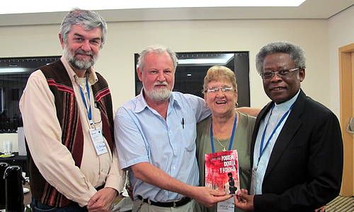 ブラジルで行われた会議の代表団ら（写真提供：ＷＣＣ）