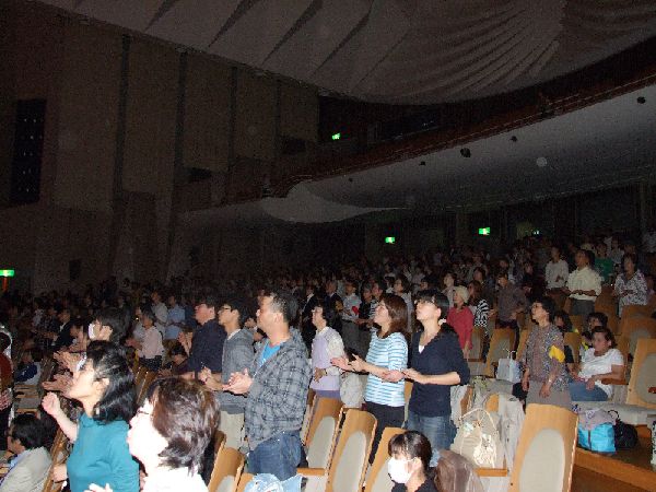 ジョセファット・ガジマ大会の様子。２０１２年１０月９日、東京都中野区で。