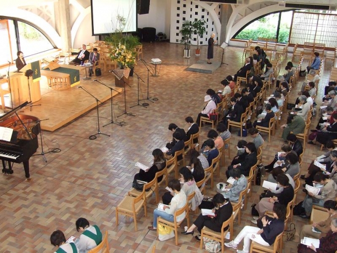 関東聖化大会「女性大会」の様子。２０１２年１０月１６日、淀橋教会（東京都新宿区）で。