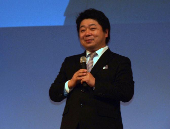 サミットで講演を行った真田茂人氏（２０１２年１１月２３日、大和カルバリ―チャペルで）。