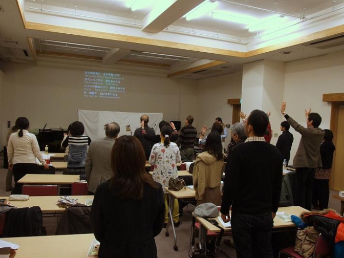 恵那レーマミニストリー立川聖会の様子。+99Tachikawa(東京都立川市)で。２０１３年１月５日。