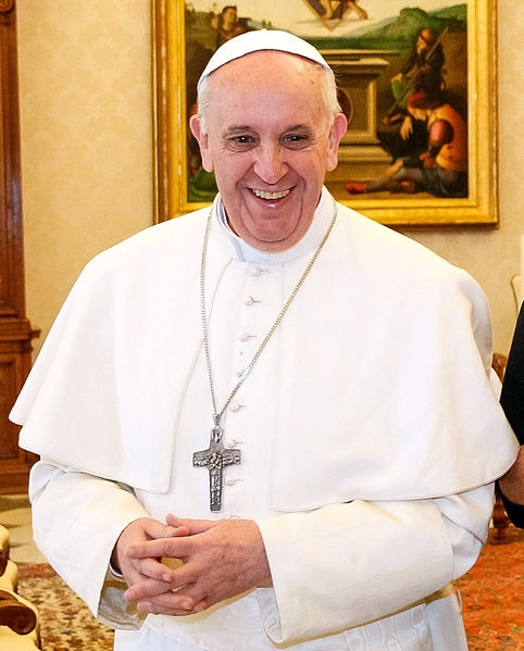 “庶民派”ローマ教皇フランシスコ、前教皇より３倍の人気