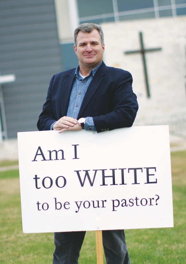 米メガチャーチ牧師「あなたの牧師になるには、僕は白過ぎますか？」