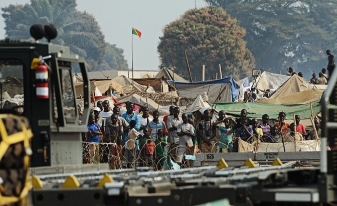中央アフリカで教会襲撃、避難民少なくとも１７人死亡　キリスト教青年集団が逆襲