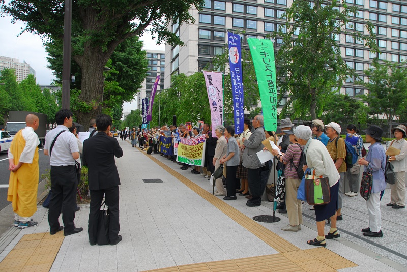 “時代はまさに戦前” 宗教者九条の和、「集団的自衛権行使は戦争」と警告