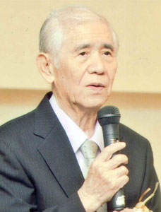 饒平名長秀氏