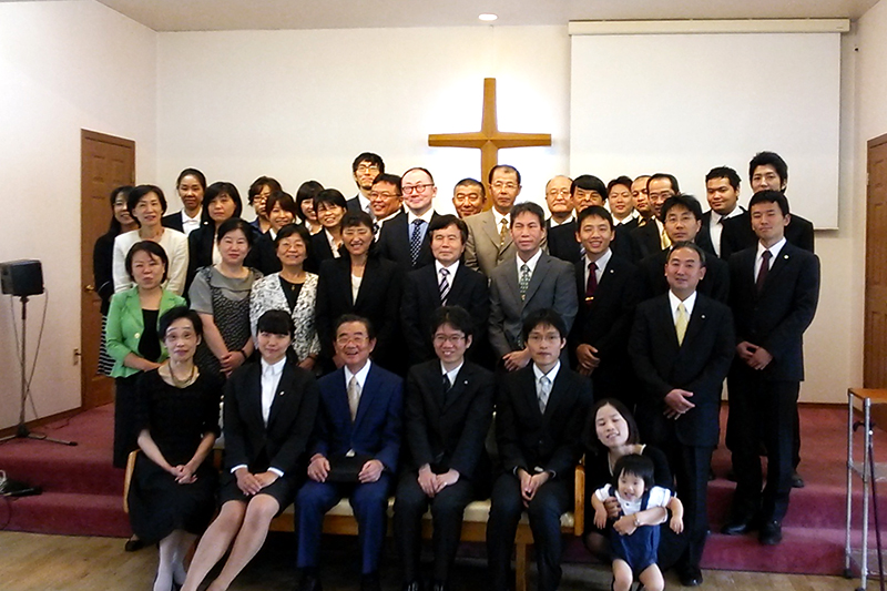 生駒聖書学院９月入学式・２学期始業式　入学生３人迎え新たなスタート