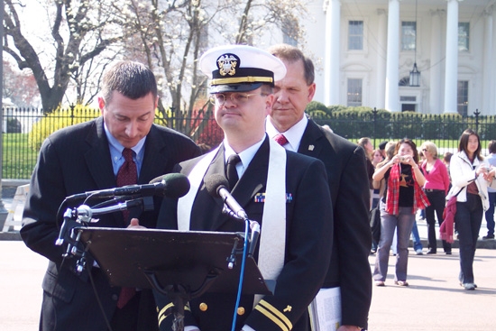 「イエスの御名によって祈る」元米海軍従軍牧師、コロラド州議員に選出