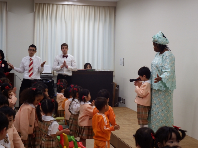 「神様の愛を子どもから親へ」　埼玉に根を張る国際色豊かなクリスチャン・プリスクール