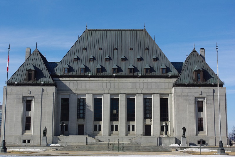 カナダ最高裁、安楽死を容認　政府に１年以内の合法化を命令