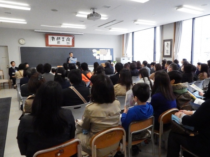 カトリック・プロテスタント合同の学校フェア開催、渡辺和子氏の講演も