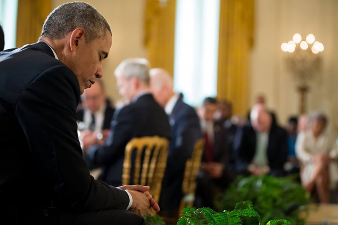 オバマ米大統領、イースター朝餐祈祷会で演説　「愛のない」表現に懸念も