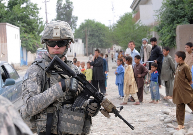 「イスラム国」、アフガニスタンの自爆テロ関与を否定