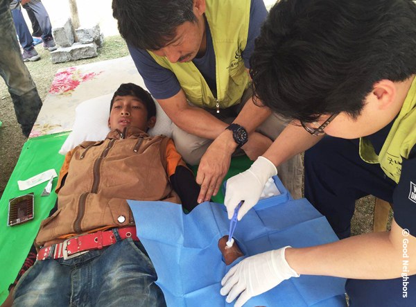 ネパール大地震、キリスト教団体支援物資　山間部の遠隔地にも　医療チームも派遣