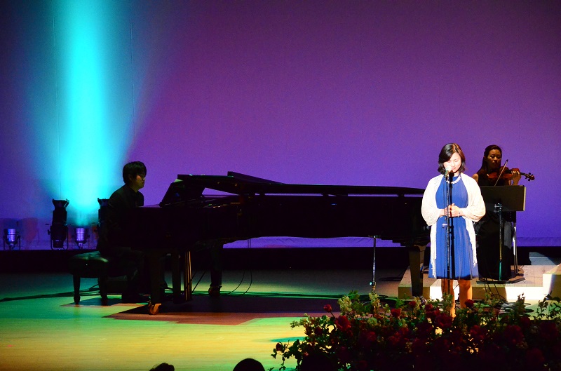 星野富弘さんの詩画を歌に乗せて、横浜でコンサート　超満員の観客が涙