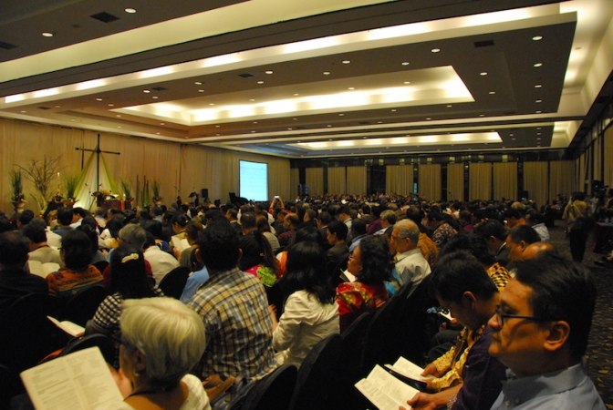 「神の家で共に生きる」を主題に　ジャカルタでアジアキリスト教協議会第１４回総会開催（１）