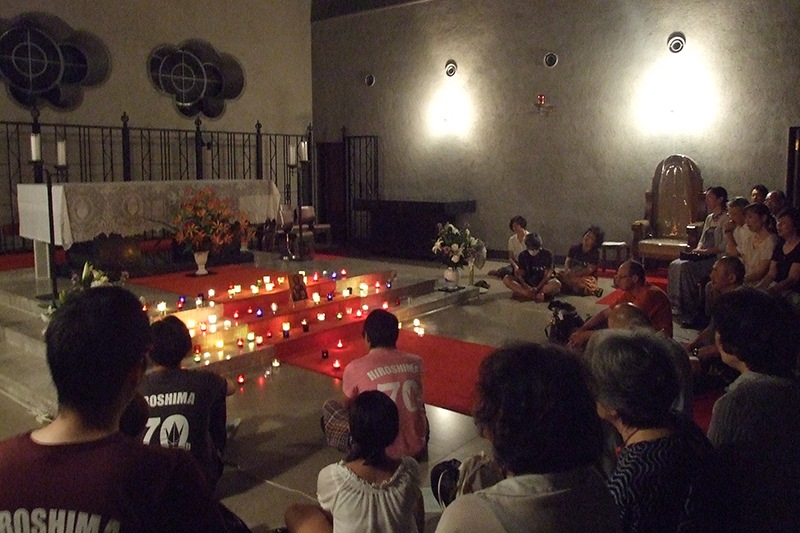 戦後７０年目の広島から（２）：平和願い、カトリック・聖公会・チベット仏僧らが共同の祈り