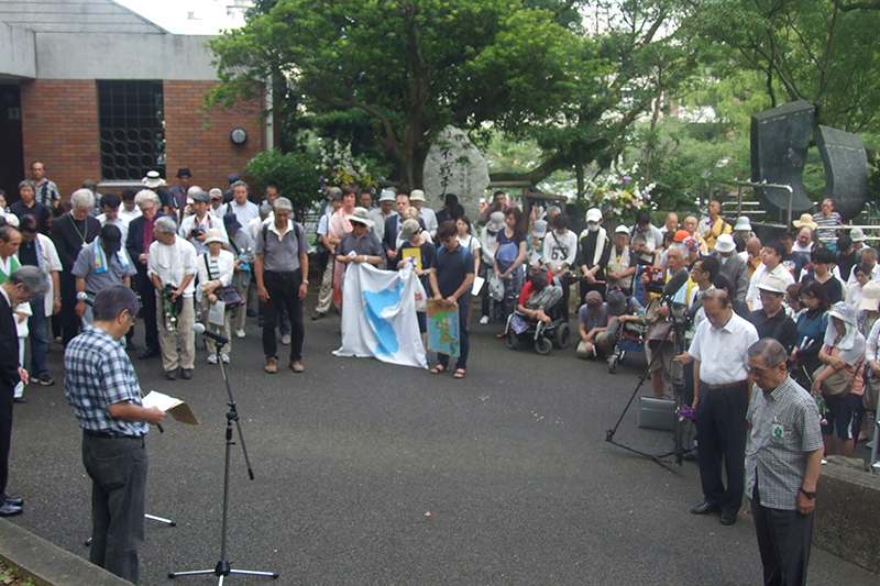 ＷＣＣ訪問団も献花、長崎・平和公園で朝鮮人被爆者を追悼　在外被爆者の援護拡充求める声も