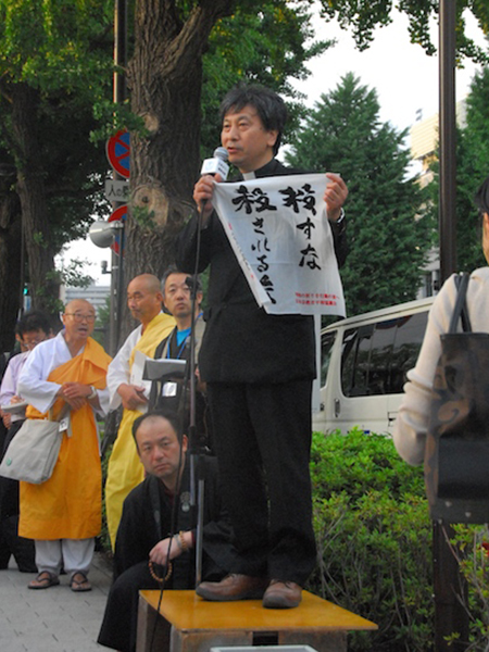 宗教者ら５００人超が国会前で抗議祈念行動　「武力で平和はつくれない」