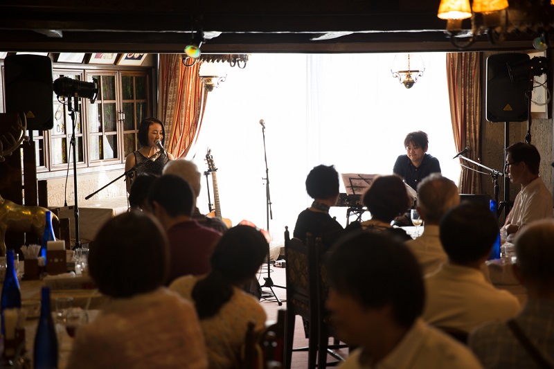 星野富弘さんの詩歌を朗読と音楽で カフェ形式で初開催　「Colors of Tomihiro Cafe」