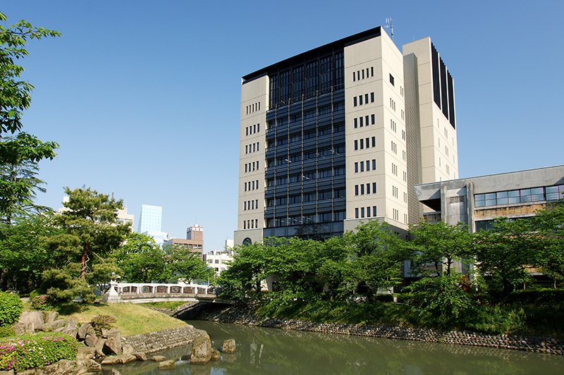 富山県警