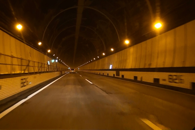 笹子トンネル天井板落下事故から３年、遺族ら現場で黙とう　日本の高速道路史上最悪の死者数