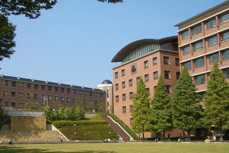 関西大学、個人情報６万２千人入りＵＳＢ紛失　委託会社との受け渡し時に