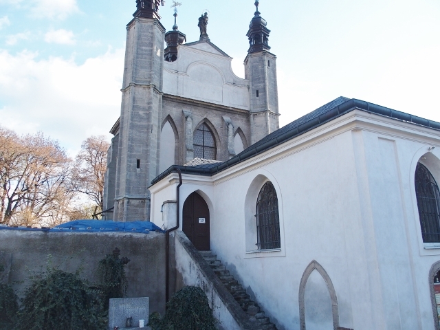 ＦＩＮＥ ＲＯＡＤ―世界のモダンな教会堂を訪ねて（１３）チェコの教会②　西村晴道