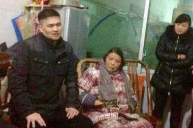 十字架の撤去に反対した牧師、「黒監獄」から解放　中国