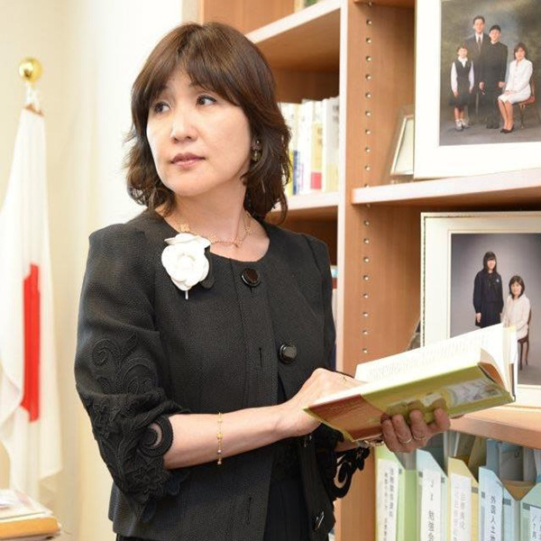 稲田朋美自民政調会長が敗訴、サンデー毎日の在特会関連報道で