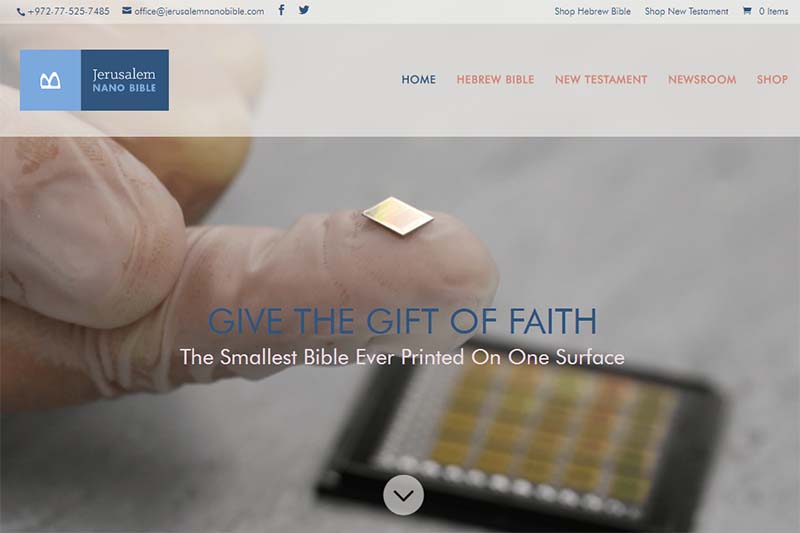 信仰のギフトを贈ろう」 世界最小の聖書「ナノバイブル」がジュエリー