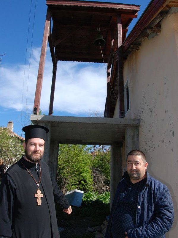 教会を再建するためにイスラム教徒が協力　ブルガリア
