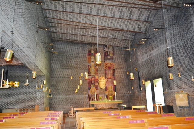 ＦＩＮＥ ＲＯＡＤ―世界の教会堂を訪ねて（２１）スウェーデンの教会①ストックホルム白樺の教会　西村晴道