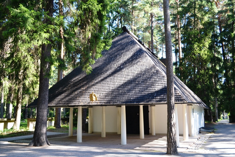 ＦＩＮＥ ＲＯＡＤ―世界の教会堂を訪ねて（２２）スウェーデンの教会②ストックホルム森の教会　西村晴道