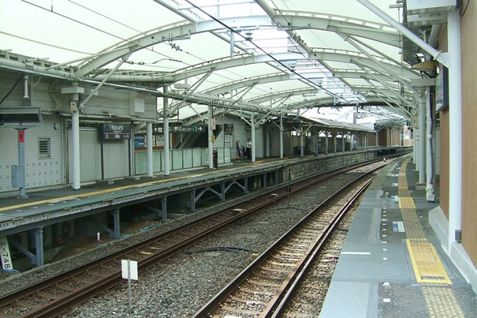 東急大井町線・荏原町駅で女子中学生２人が自殺か　電車にはねられ死亡　東京・品川区