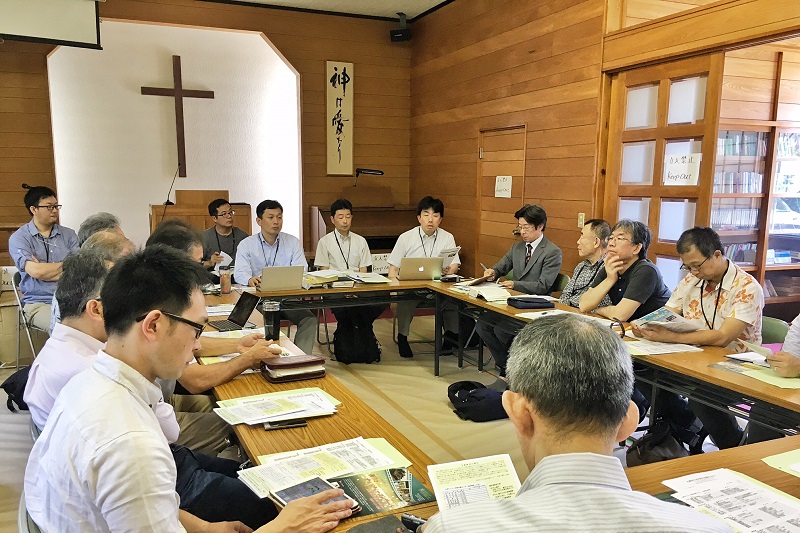 熊本地震：地震発生から１カ月半　九キ災の熊本地震支援会議に全国から１００人以上が参加