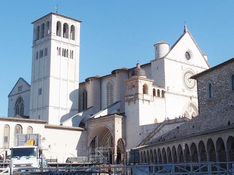 ＦＩＮＥ ＲＯＡＤ―世界の教会堂を訪ねて（２８）イタリア巡礼とルルドへの旅④　西村晴道