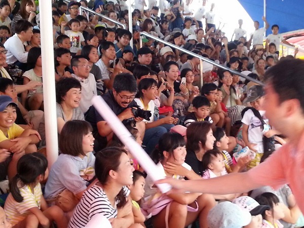 熊本地震で被災した親子のために　くまもとスマイル、夏の２大イベント開催　スペシャルゲストはさかなクン！