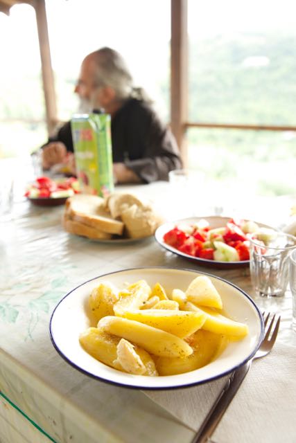 聖山アトス巡礼紀行―アトスの修道士と祈り―（特別編３）修道院の生活、食事と斎　司祭・パワェル中西裕一