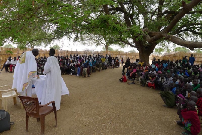 ローマ教皇、南スーダン訪問の希望伝える　キリスト教指導者の訪問団に