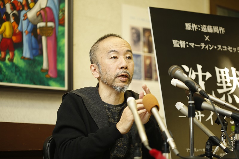 映画「沈黙」殉教者モキチ役の塚本晋也、日本二十六聖人記念館で会見　「この映画化は事件だ」