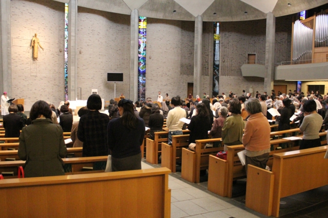 遺族に慰めと癒やしを　聖イグナチオ教会で「自死された方々のためにささげる追悼ミサ」