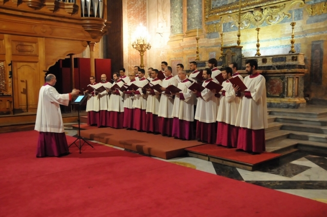 ロシア正教会のイラリオン府主教、教皇フランシスコに謁見　ローマで両教会の聖歌隊コンサートも