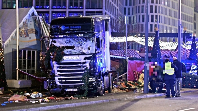 ベルリン　クリスマス市場でテロ事件　ドイツ司教協議会会長と福音主義教会議長が暴力に対して団結