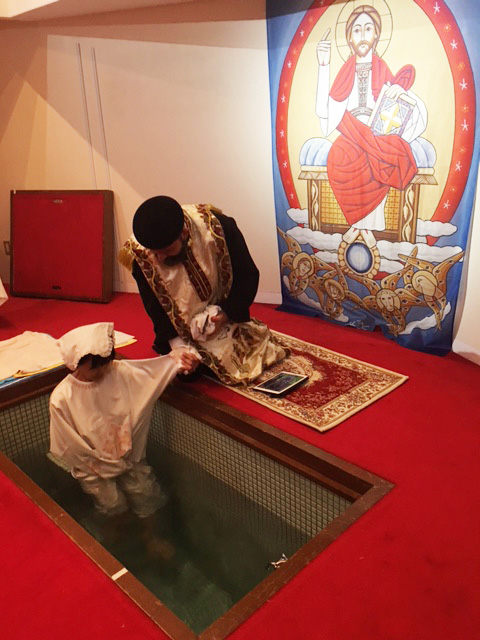 京都の聖マルコ・聖母マリア・コプト正教会で初の成人洗礼式