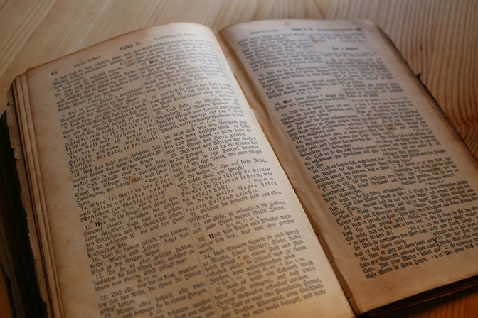 クルド語聖書がついに完成、翻訳に２８年　米英の２団体が協力