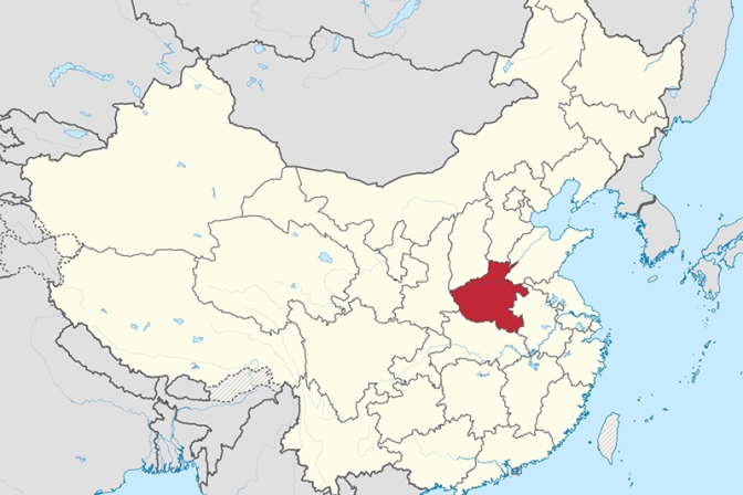 中国河南省中部でプロテスタント教会取り壊し　教会への道に通行税