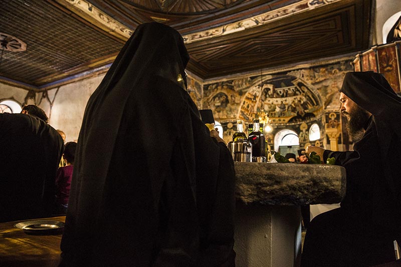 聖山アトス巡礼紀行―アトスの修道士と祈り―（３４）ヴァトペディ修道院の祭日・その１　中西裕人