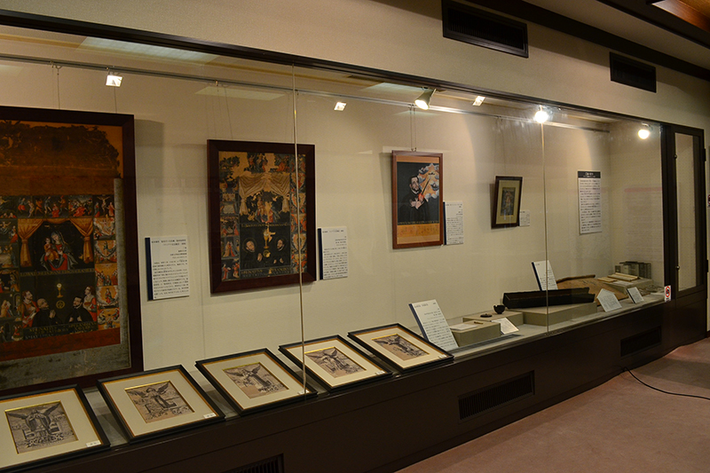 ザビエル肖像画やキリシタン墓碑が発見された山里　茨木市立キリシタン遺物史料館