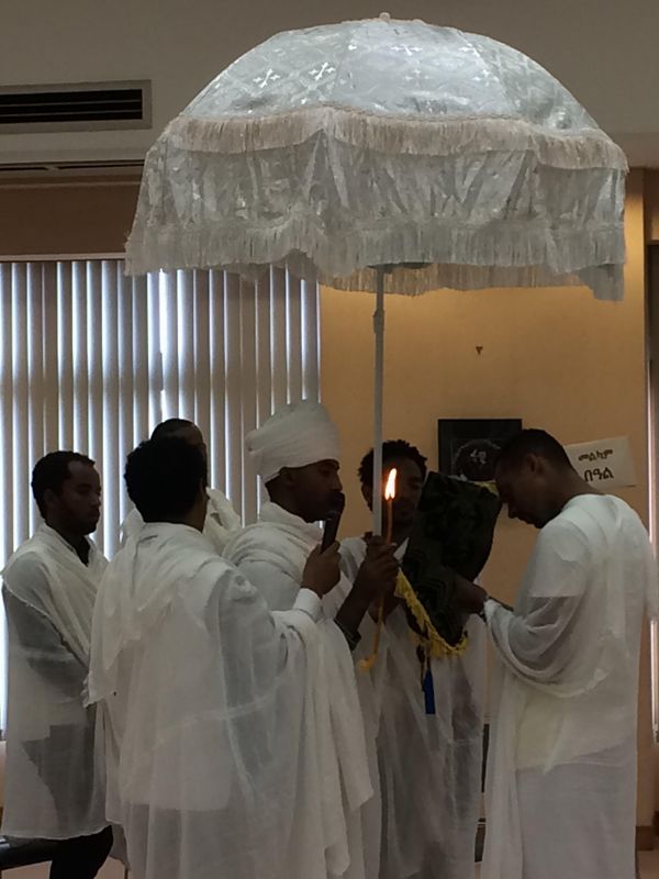 エチオピア正教会の「新年」聖体礼儀を体験　聖ミカエル東京エチオピア正教会